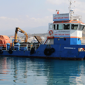 Akdeniz'deki kirlilik kıyıları tehdit ediyor