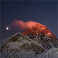 Plastik Everest’e tırmandı
