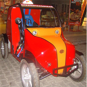 pizza service with ecological car