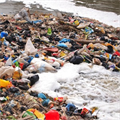 Okyanuslarda İstanbul'un yarısını kaplayacak plastik var